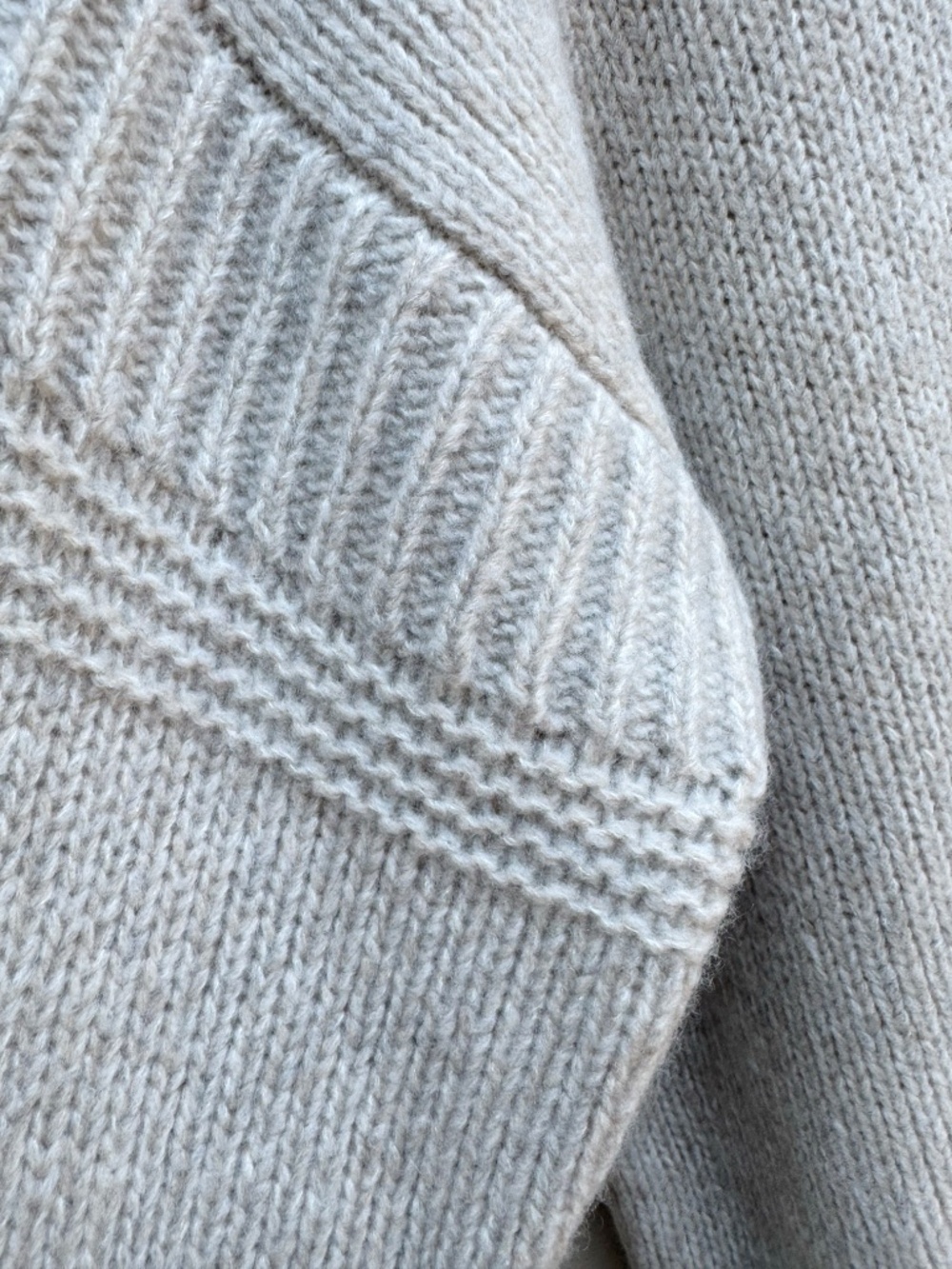 NAKED CASHMERE GISELLE PULLOVER IN ARCTIC GREY - Picture 7 of 10
